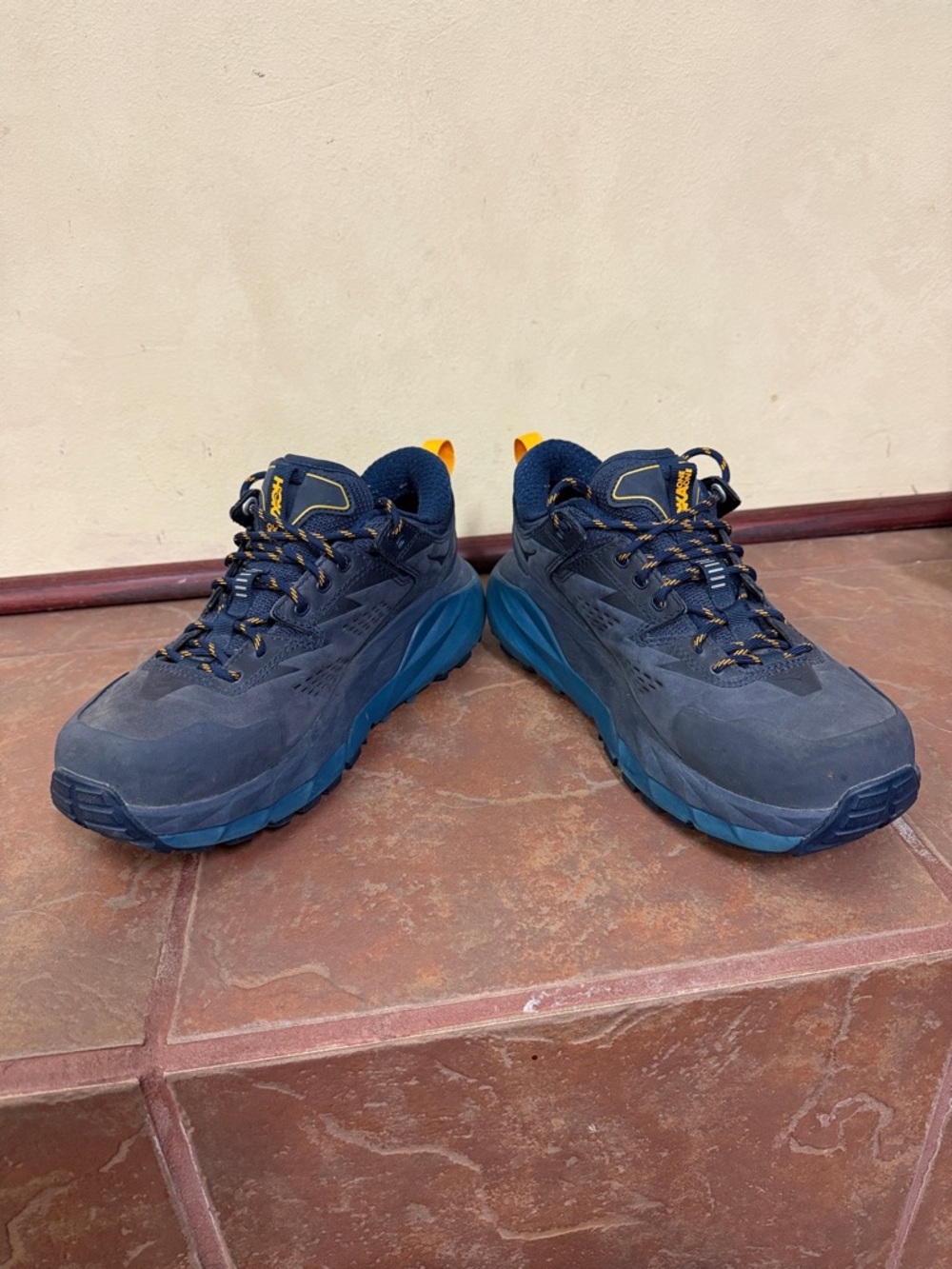 Hoka Kaha Low GTX Hiking Shoes - Picture 3 of 9